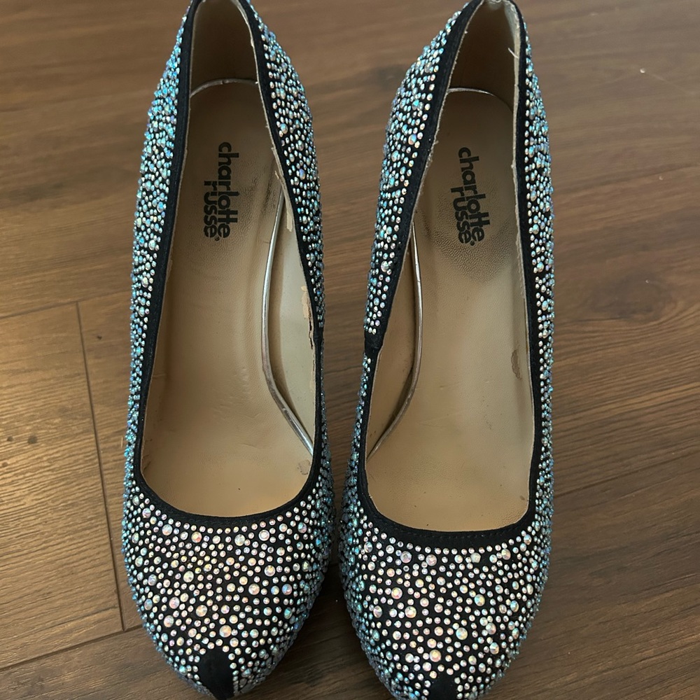 Women’s Rhinestone Pumps - Picture 2 of 4